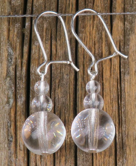 Korvakorut vuorikide, kirkas lumiukko