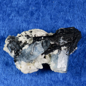 Akvamariini ja musta turmaliini kidesykerö 29g ak118