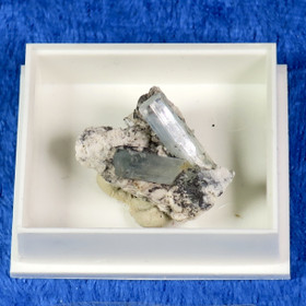 Akvamariini kidesykerö 4g ak121