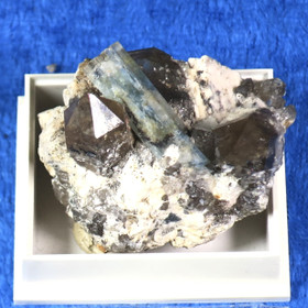 Akvamariini ja savukvartsi kidesykerö 25g ak129