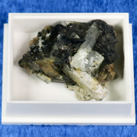 Akvamariini ja musta turmaliini kidesykerö 10g ak115 