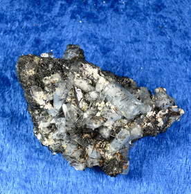 Akvamariini ja musta turmaliini kidesykerö 84g ak103 