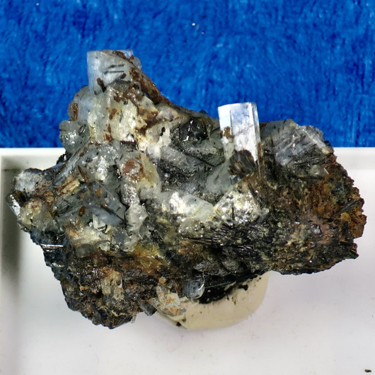 Akvamariini ja musta turmaliini kidesykerö 33g ak130 