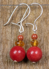 Korvakorut punainen kvartsiitti 8mm, sitriini, kultavirta 4mm. Ruska3