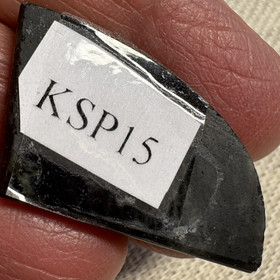 Spektroliitti kapussi. Ylämaa KSP15