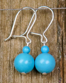 Korvakorut turkoosivärjätty magnesiitti M83K