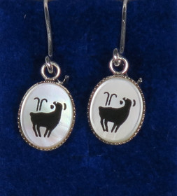 Korvakorut OINAS ARIES, simpukka ja 925-hopea