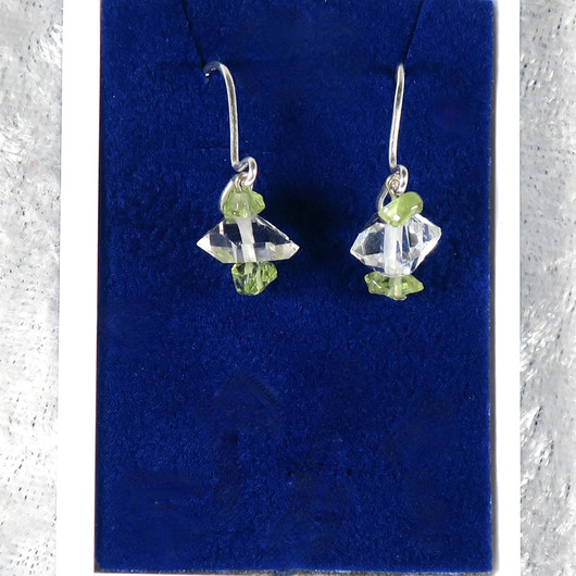 Korvakorut Herkimer kaksikärkinen vuorikide ja 2x peridootti