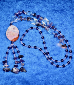 Kaulahelmet ametisti ja akaatti 70cm pitkät helmet ilman lukkoa