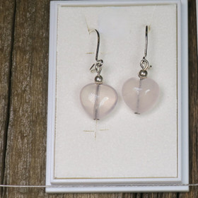 Korvakorut ruusukvartsisydän 11mm. txk