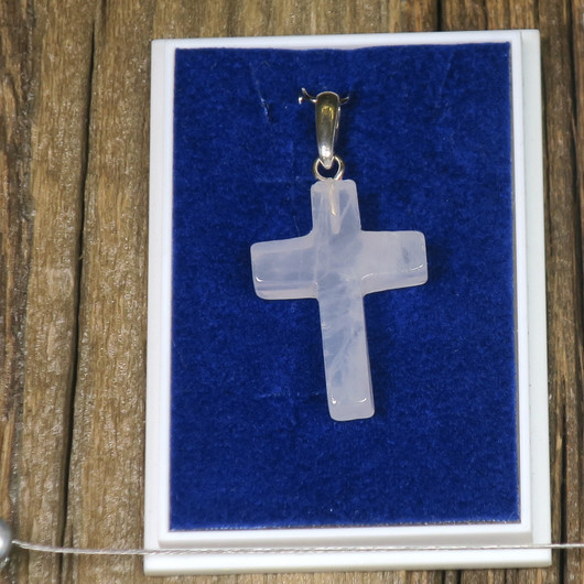 Riipus ruusukvartsi risti 25mm. nro1