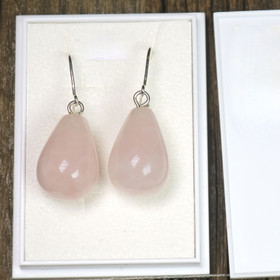 Korvakorut ruusukvartsipisara