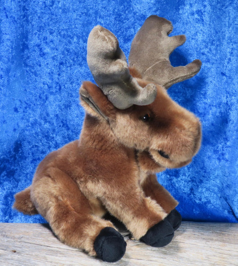 Pehmolelu hirvi 30cm