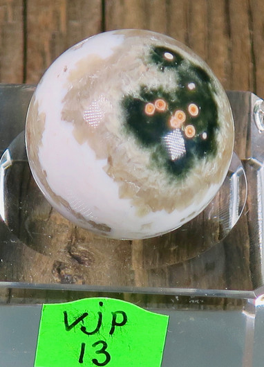 Kivipallo Valtamerijaspis nro 10-13  n. 3cm 35g Madagaskar