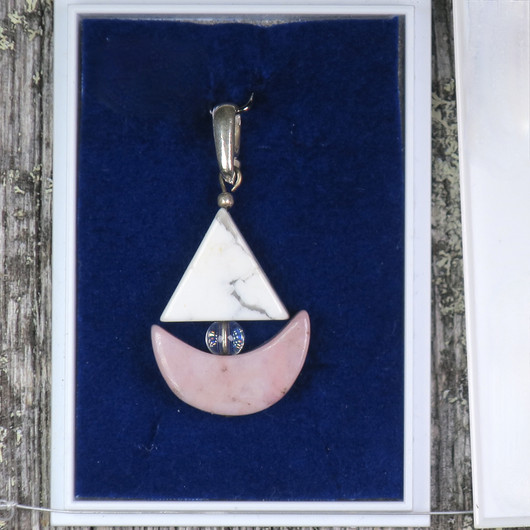 Riipus rodoniittilaiva vuorikidemasto, magnesiittipurje RODO2