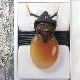 Riipus karneoli piksihahmo ovaali, rubiini hatussa SR4