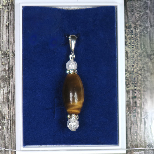 Riipus tiikerinsilmä ja vuorikide zirkonikoristein