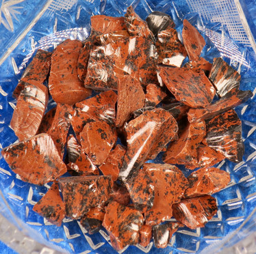 Mahonkiobsidiaani ruskea raaka, eri kokoisia 500g/erä