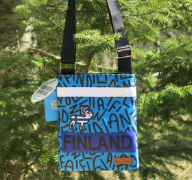 Passipussi Poro- Finland sininen olkalaukku. Sailor Passport