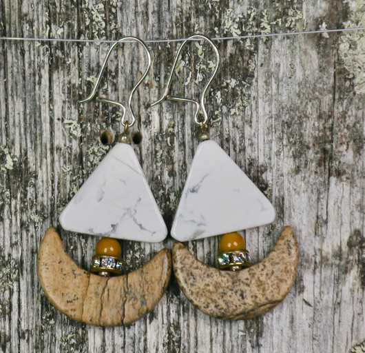 Korvakorut purjevene maisemajaspis zirkonikoristein KIPPARI3