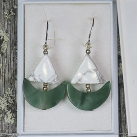 Korvakorut jadelaiva, magnesiittipurje. JOLLA1