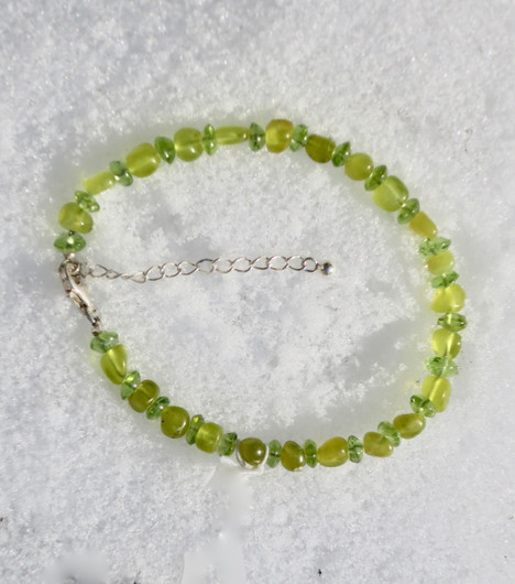 Rannekoru krysoliitti ja peridootti 18-23cm KRY2