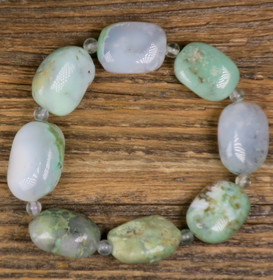 Rannekoru krysopraasi litteä ja 4mm fluoriitti 18cm