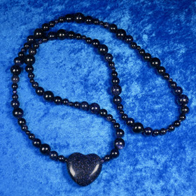 Helmet aventuriinisydän pitkät tähtikivihelmet 70cm. Venla3