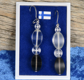 Korvakorut vuorikide ja savukvartsi, kulmikkaat, pitkät  Queen7a