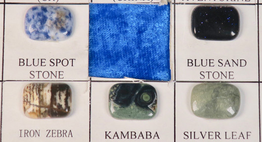 Kapussi  suorakaide 12x15mm eri kivilaatuja cabochon