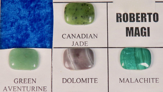 Kapussi  suorakaide 12x15mm eri kivilaatuja cabochon