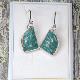 Korvakorut amatsoniitti