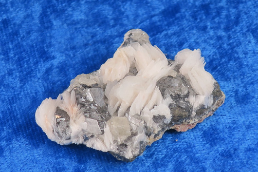 Serusiitti baryytti lyijyhohde 36g 45x30x13mm 92AD