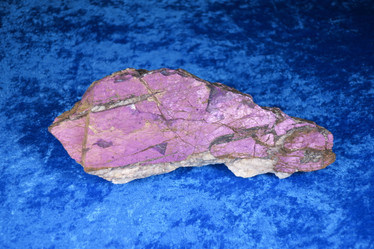 Purpuriitti iso raaka 532g 17x6x3cm Namibia
