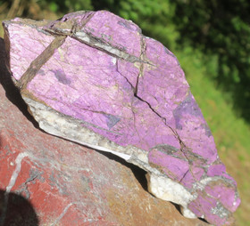 Purpuriitti iso raaka 532g 17x6x3cm Namibia