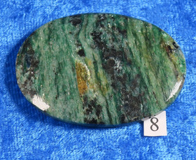 Fuksiitti, Fuchsite vihreä taskukivi 20-30g. numrot 1-10. Valitse.