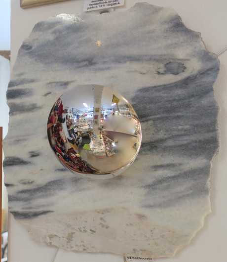 Kivilamppu: Marmoria, harmaa, 30x33cm seinävalaisin, 