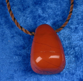 Riipus Jaspis punainen, porattu