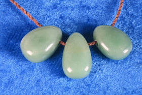 Riipus aventuriini, vihreä, porattu