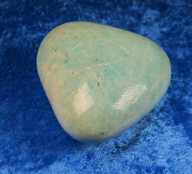 Amatsoniitti, iso rumpuhiottu 142g maasälpä