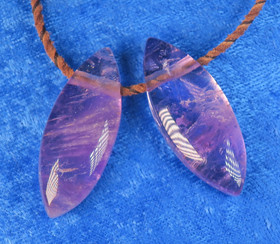 Riipus ametisti terälehti  40x15mm, porattu