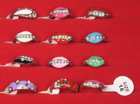 Sormus koko 16mm timanttijäljitelmät 