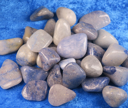 Sinikvartsi rumpuhiottu Brasilia. Valitse koko 1-50g