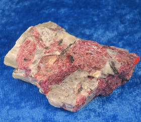 Eudialyytti raaka 45g nro E