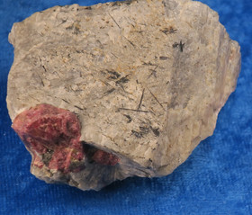 Eudialyytti raaka 100g nro B