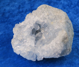 Selestiitti enkelikivi selestiini kidesykerö 101g nro A