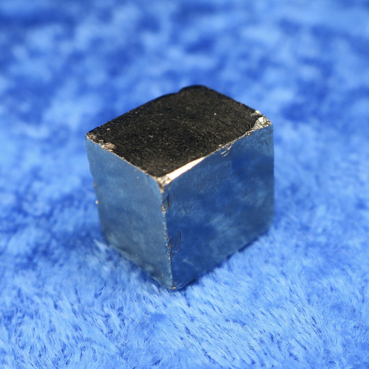 Pyriitti kide 6g kuutio 12x11x10mm 