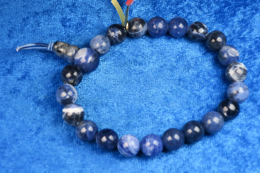 Rannekoru sodaliitti 8mm, 17cm