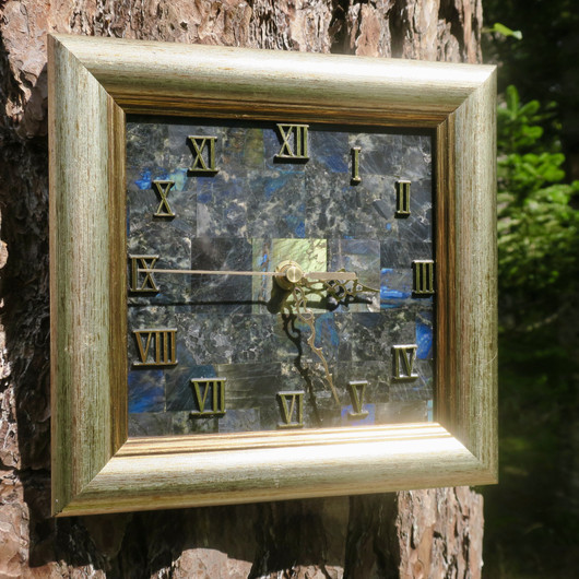 Seinäkello spektroliitti mosaiikkitaulu kehyksellä 20x20cm nro54C