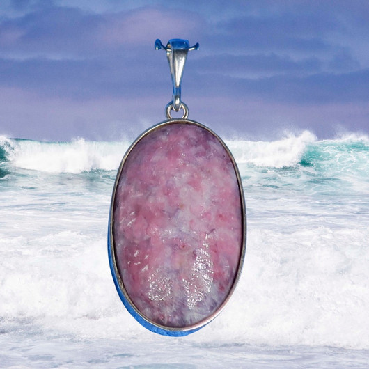 Hopeariipus lepidoliitti ja rubelliitti  C  